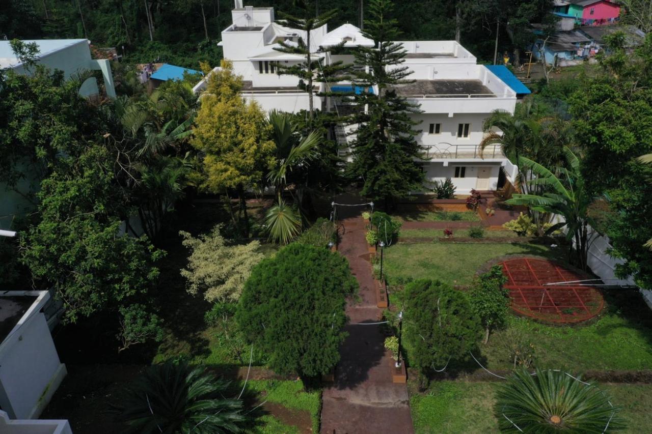 Cliffhanger Retreat Yercaud Exterior photo